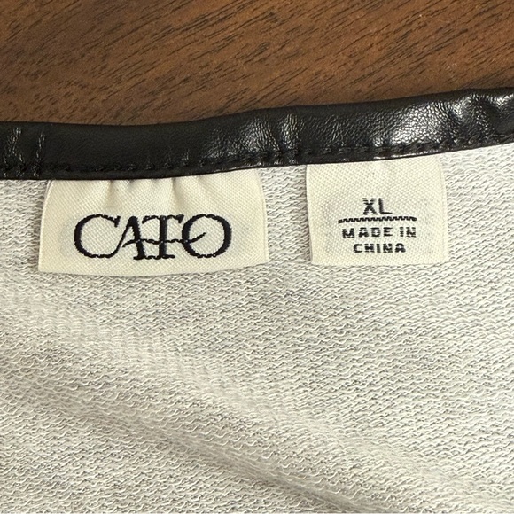 Cato Cream Black Graphic Top XL Paris City Print Rhinestone Long Sleeve - Picture 9 of 12